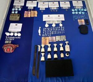 Operativos contra el microtráfico se extienden a Santo Domingo Oeste, La Vega y SPM; decomisan más de 5,400 gramos