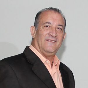 Secretario de Minas de la Fuerza del Pueblo asesora empresa que busca explotar la Cordillera Septentrional