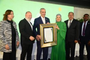 Expo Amaprosan 2026 inaugura trigésima quinta edición dedicada al Grupo Bocel durante actividad encabezada por el presidente Luis Abinader Corona