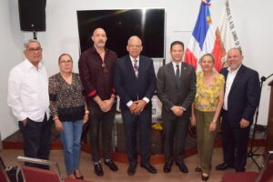 Historiador Edwin Espinal Hernández revela el origen y la evolución urbana de Santiago durante conferencia magistral