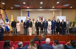 Juristas debaten el rol del Tribunal Constitucional en la protección de la Constitución económica