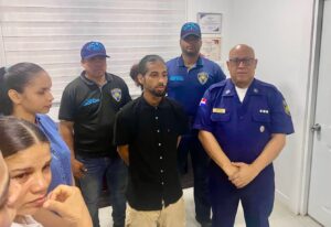 Tras constante seguimiento policial, se entrega «Ezequiel» y/o «El Sade» presunto autor de homicidio ocurrido en Santiago