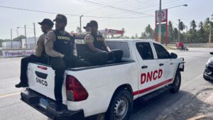 Despliegue contra microtráfico en María Trinidad Sánchez; nueve detenidos y más de 3,000 gramos incautados