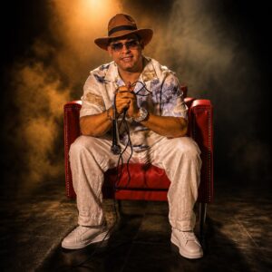 Pacheman apuesta por la evolución del merengue típico moderno con el lanzamiento de “Cosas Locas”