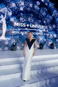 Kimberly Castillo celebra el legado del Miss República Dominicana en gala de su 70 aniversario