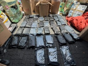 DNCD incauta 41 paquetes de marihuana en Puerto de Haina Oriental