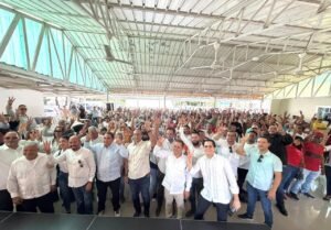 Proyecto político de Wellington Arnaud fortalece sus estructuras con encuentro de dirigentes en La Vega
