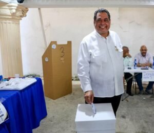 Jhon Richard Paniagua encabeza tendencia de boca de urna en elecciones del Colegio Dominicano de Notarios y busca continuar en la presidencia